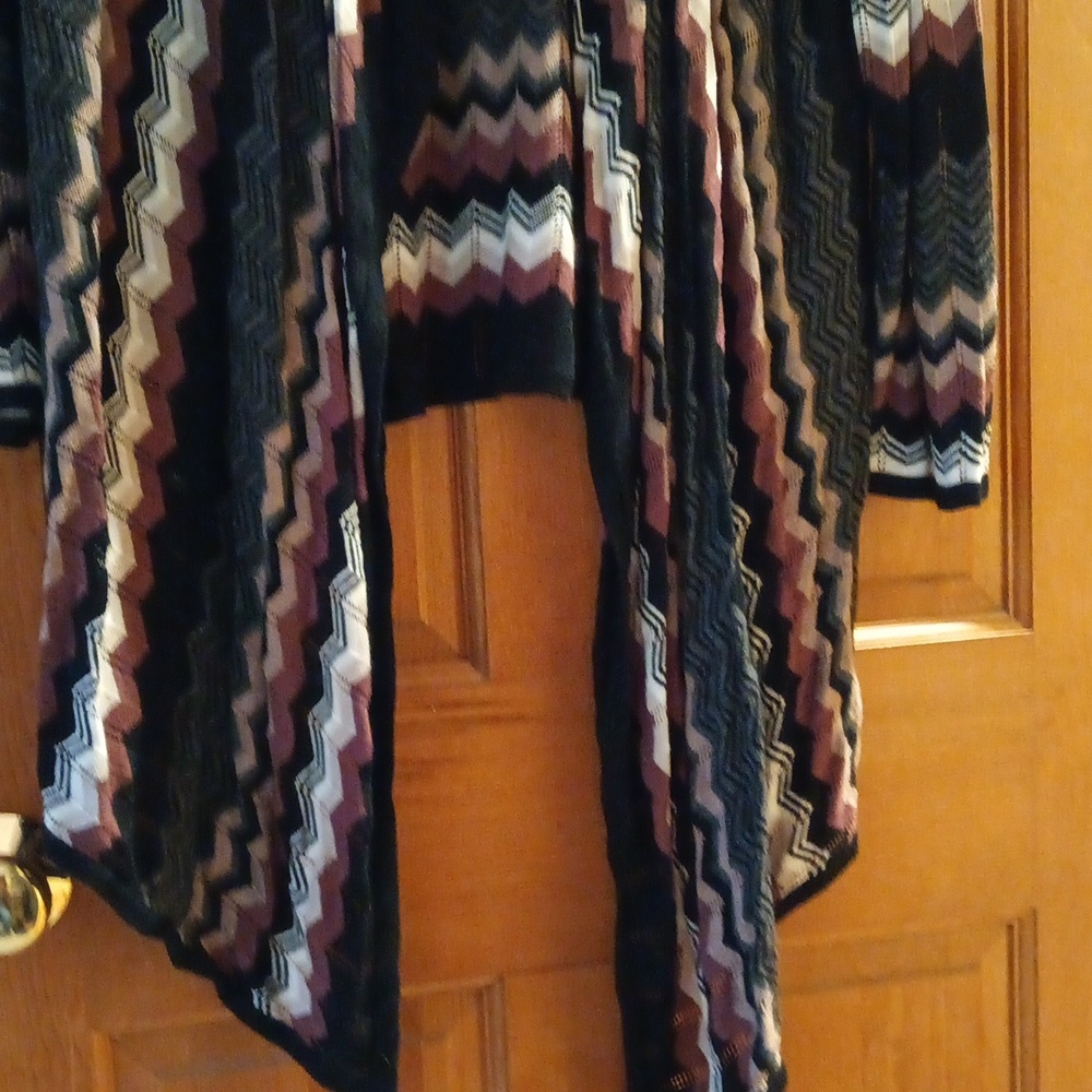 Cardigan - Picture 2 of 3